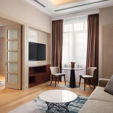 Sheraton Levent 5*