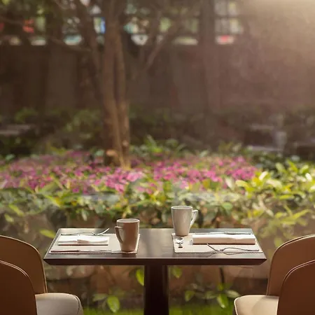 מלון Sheraton Levent 5*