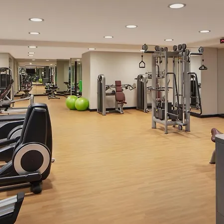 Sheraton Levent Szálloda 5*
