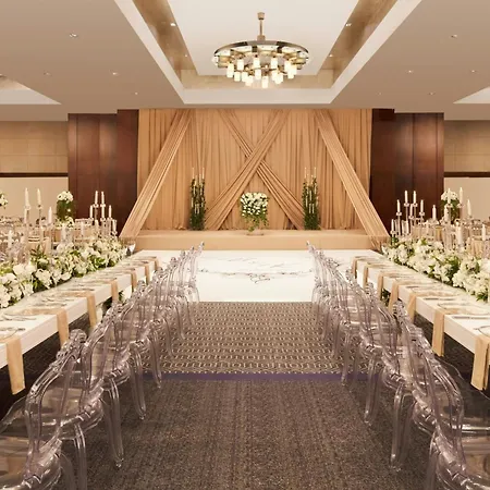 Sheraton Levent Szálloda 5*