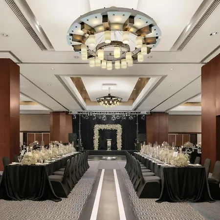 Sheraton Levent Szálloda 5*